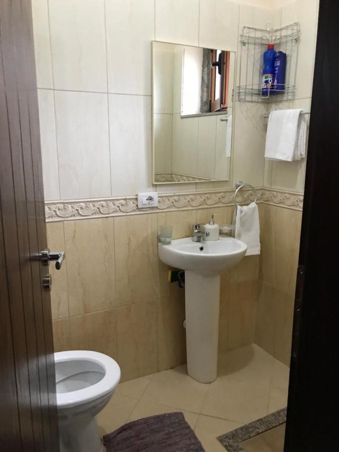 Bujtina Hader Xhebro Hostel Τεπελένι Εξωτερικό φωτογραφία